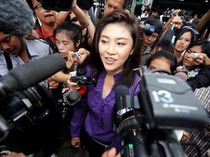  Pheu Thai Party leader Yingluck Shinawatra