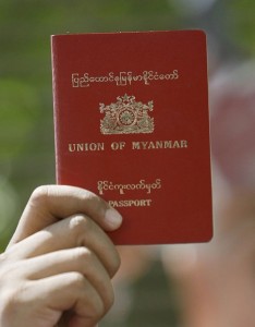 New passport offices opened in Moulmein and other areas of Burma this January will make life simpler for migrant workers working abroad. (photo: Internet)  