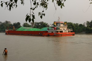 Photo caption: Ship transporting coal to MCL factory site (Photo: Min Ar Non)