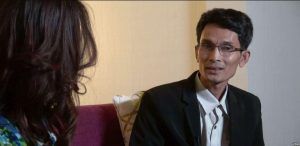 VOA Burmese’s interview with Mon State Chief Minister (Photo: VOA)