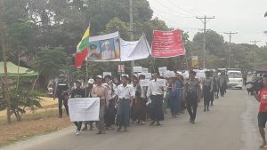 Locals marching in Belin Town (Photo: MNA) 