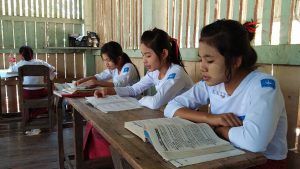 Wingabar School students are studying (Photo: Aot Jae)