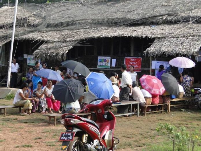 Photo: 2015 Election - Aung Kutho Ward, Thanbyuzayat Township, Primary School Polling Station ( MNA)